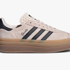 Adidas Gazelle Cream and Black Sneakers 8